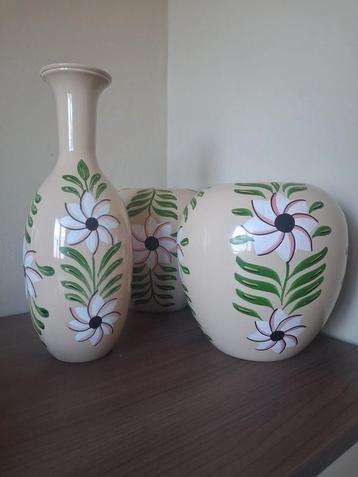 Nieuwe Intratuin vazen beschikbaar voor biedingen