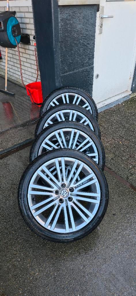 VW Polo Blue GT Velgen 5x100  215/40/17, Auto-onderdelen, Banden en Velgen, Banden en Velgen, Zomerbanden, 17 inch, 215 mm, Personenwagen