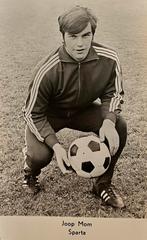 Sparta Spelerskaart Joop Mom. Keeper. Foto Piet Bouts, Ophalen of Verzenden, Zo goed als nieuw, Sparta, Spelerskaart