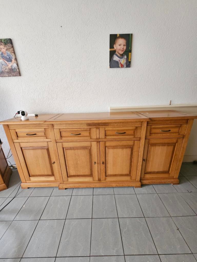 Grote, houten kast met sloten en sleutels, Huis en Inrichting, Kasten | Buffetkasten, Ophalen, Eikenhout, Met deur(en), 150 tot 200 cm