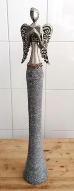 Beeldje vintage lezende vrouw/engel € 15,00, Verzamelen, Beelden en Beeldjes, Ophalen of Verzenden, Gebruikt, Fantasy