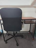 Bureau en bureaustoel., Ophalen, Gebruikt