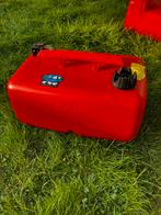 Diverse benzine tanks , 5pk buitenboordmotor, boot, Ophalen, Zo goed als nieuw