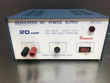  gestabiliseerde Voeding  Samlex 13.8 volt 20-22 Amp  27mc  beschikbaar voor biedingen