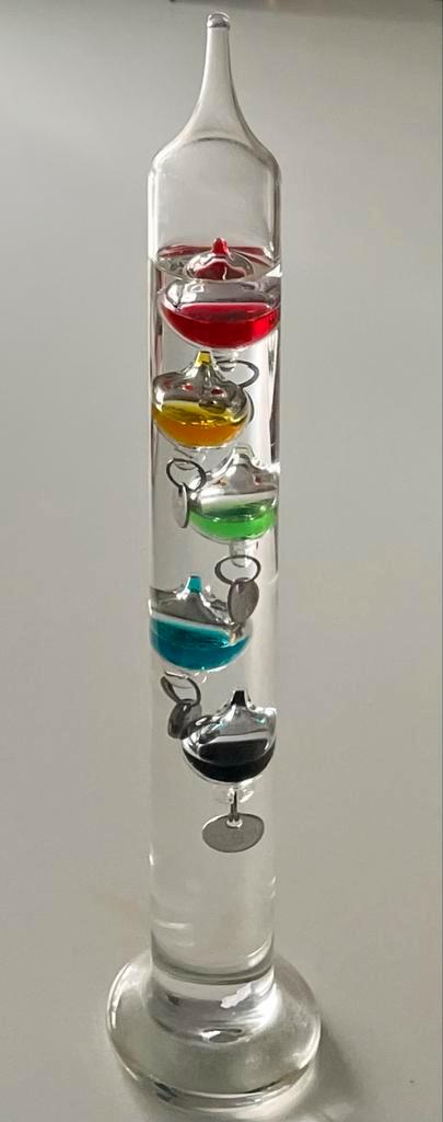Galileo Thermometer - Decoratief en Functioneel, Huis en Inrichting, Woonaccessoires | Thermometers, Zo goed als nieuw, Binnenthermometer