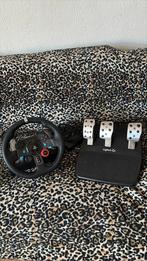 Logitech stuur met pendalen ps4, Spelcomputers en Games, Spelcomputers | Xbox | Accessoires, Ophalen, Gebruikt, Stuurtje of Sportattribuut