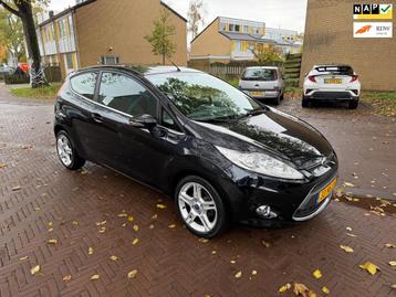 Ford Fiesta Eerste eigenaar / Nieuw APK / Parkeersensoren ac beschikbaar voor biedingen