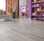 Laminaat Kronotex smart D3904 zomer eiken licht grijs (2), Huis en Inrichting, Stoffering | Vloerbedekking, Ophalen, Nieuw, Grijs