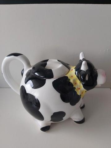 Te koop: Theepot Koe  beschikbaar voor biedingen