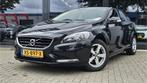 Volvo V40 1.6 T2 Momentum + NAVIGATIE + CRUISE + LM VELGEN, Voorwielaandrijving, Stof, Gebruikt, Zwart