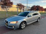 Volvo V70 2.4 D 163PK  AUTOMAAT  2008 Grijs, 1800 kg, Zwart, 163 pk, Diesel
