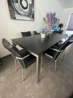 Strakke eettafel met 6 leren stoelen, Huis en Inrichting, Tafels | Eettafels, Ophalen, Overige materialen, Gebruikt, 100 tot 150 cm