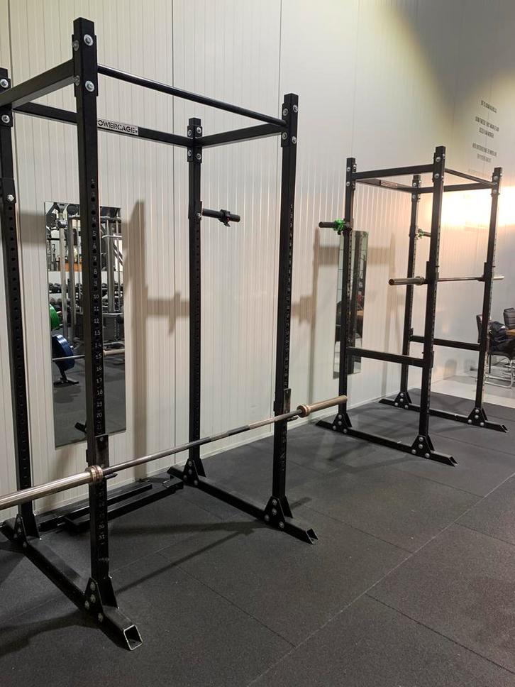 Professionele Power Cages met Dip Attachment - Sportschool K, Sport en Fitness, Fitnessmaterialen, Gebruikt, Armen, Ophalen