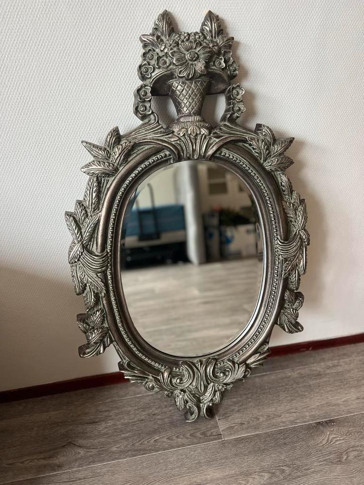 Spiegel brocante stijl, Huis en Inrichting, Woonaccessoires | Spiegels, Gebruikt, 50 tot 75 cm, 100 tot 150 cm, Ovaal, Ophalen