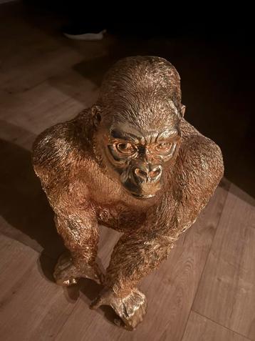 Gouden aap meubel beschikbaar voor biedingen