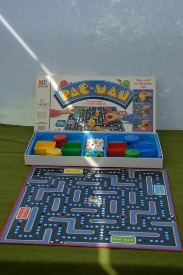 bordspel Pac-man uit 1982, net zo spannend als het videospel beschikbaar voor biedingen