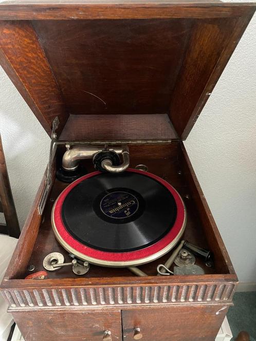 'Antieke' mooie GRAMMOFOON met tientallen platen !!!, Antiek en Kunst, Curiosa en Brocante, Ophalen