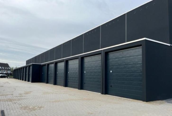 Te Huur opslagunit garagebox in Den Hoorn, Huizen en Kamers, Garages en Parkeerplaatsen, Zuid-Holland