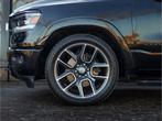 Dodge Ram 1500 5.7 V8 4x4 Crew Cab Laramie | Luchtvering | s, Auto's, Dodge, Automaat, Gebruikt, 5654 cc, Lichtsensor