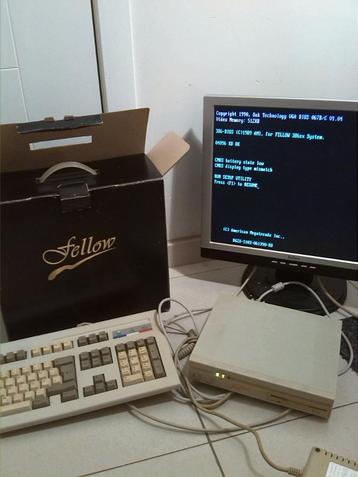 2 x Fellow 3000 computer met 386 uit 1992 (pizza formaat)  beschikbaar voor biedingen