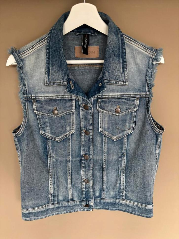 Marccain denim gilet stretch maat N5, Kleding | Dames, Overige Dameskleding, Zo goed als nieuw, Ophalen of Verzenden