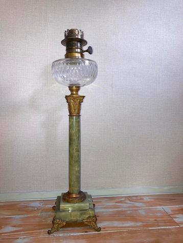 Prachtige 19e eeuws frans/ oosterijkse olielamp vloerlamp beschikbaar voor biedingen