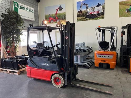 LINDE E14-02 Elektrische Heftruck TRIPLO FREELIFT SIDESHIFT, Zakelijke goederen, Machines en Bouw | Heftrucks en Intern transport