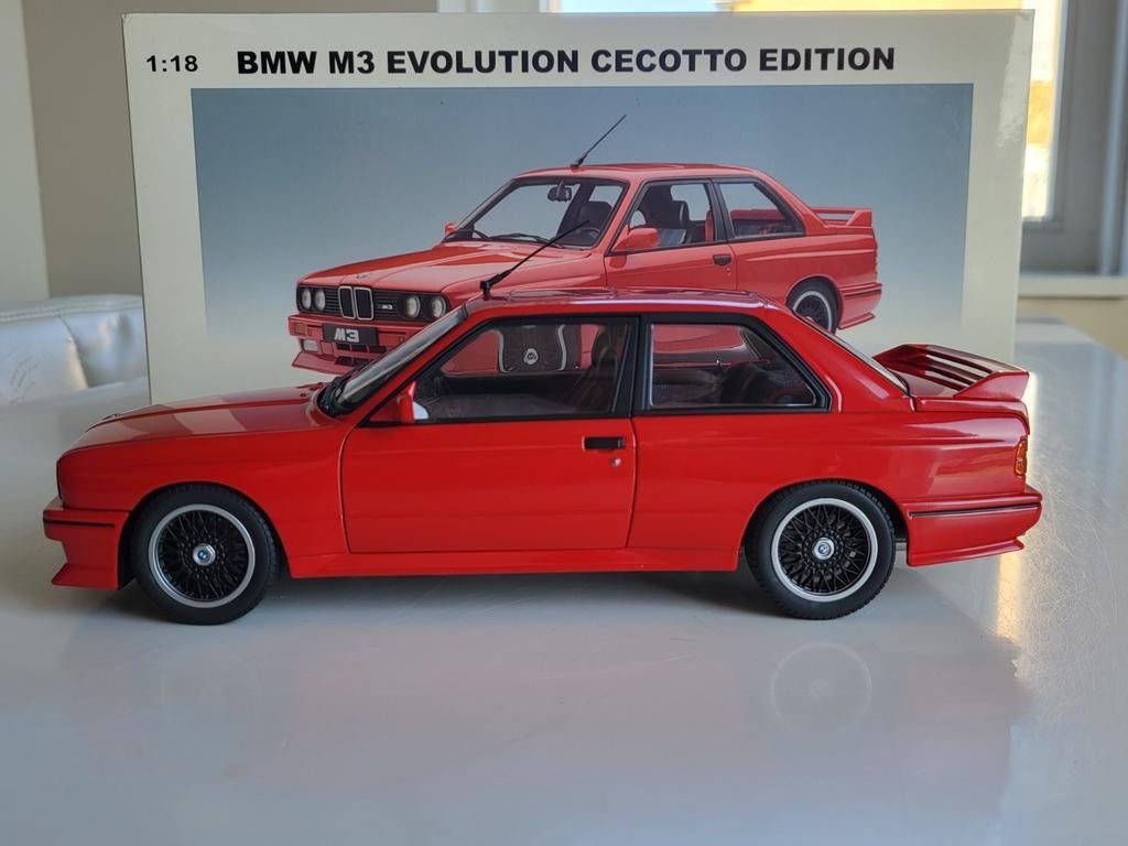 1:18 AutoArt BMW M3 Evolution Cecotto Edition, Auto, Autoart, Ophalen of Verzenden, Zo goed als nieuw