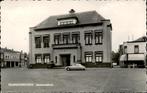 Raamsdonkveer Gemeentehuis, Verzamelen, Ansichtkaarten | Nederland, 1940 tot 1960, Gelopen, Ophalen, Noord-Brabant