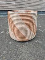 Grote rieten/rotan bloempot, Tuin en Terras, Bloempotten, Overige materialen, 40 cm of meer, Rond, Binnen