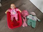 Kleine baby born pop met wat assecoires, Ophalen of Verzenden, Gebruikt, Babypop
