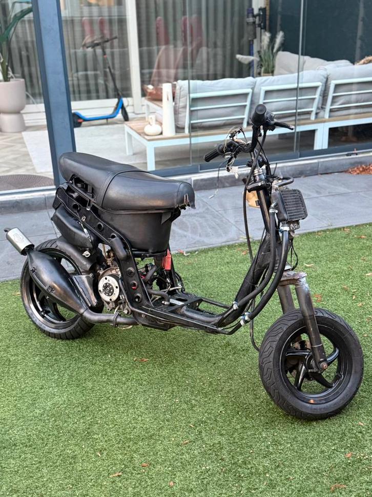 Zip type 3 70cc lc (runner blok) RUILEN, Fietsen en Brommers, Snorfietsen en Snorscooters, Zo goed als nieuw, Piaggio, Tweetakt