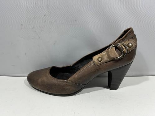 Carmens, maat 38, Bruin grijze pumps op solide hak., Kleding | Dames, Schoenen, Zo goed als nieuw, Schoenen met hoge hakken, Bruin
