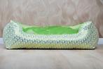 Luxe Handgemaakte Velvet Hondenmand | Dior Groen, Ophalen of Verzenden, Nieuw