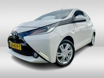 Toyota Aygo 1.0 VVT-i x-play APK 31-10-2026 (bj 2014) beschikbaar voor biedingen