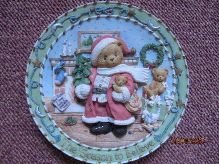 cherished teddies borden - kerst/mary had...lamb/wee..winkie, Verzamelen, Beren en Cherished Teddies, Zo goed als nieuw, Beeldje
