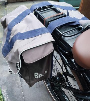 Mooie grote stevige dubbele fietstas  beschikbaar voor biedingen