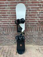 Burton snowboard dames met Burton Lexa bindingen, Sport en Fitness, Snowboarden, Ophalen, Gebruikt, Bindingen