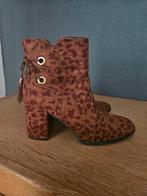 panterprint schoenen, Ophalen of Verzenden, Zo goed als nieuw, Bruin, Sneakers of Gympen