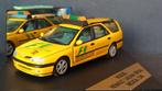 Renault Laguna Break F1 Medical Car 1:43 Vitesse Pol, Hobby en Vrije tijd, Modelauto's | 1:43, Ophalen of Verzenden, Zo goed als nieuw