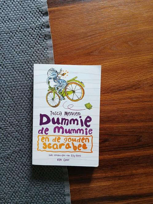 Tosca Menten - Dummie de mummie en de gouden scarabee, Boeken, Kinderboeken | Jeugd | onder 10 jaar, Nieuw, Ophalen of Verzenden