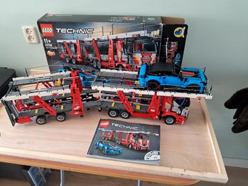 LEGO Technic Autotransporter & Lamborghini Sián beschikbaar voor biedingen
