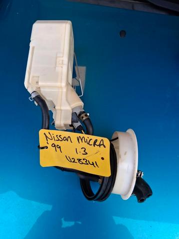 Nissan Micra K11 Benzinepomp + Vlotter beschikbaar voor biedingen