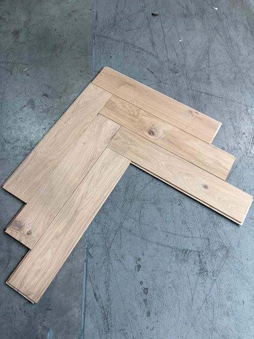 62m2 visgraat eiken houten vloer €32,5 per m2, Doe-het-zelf en Verbouw, Vloerdelen en Plavuizen, Nieuw, Parket, Hout, 150 cm of meer
