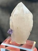 Yaogangxian fluorite Natural cracker on Quartz, Ophalen of Verzenden, Mineraal