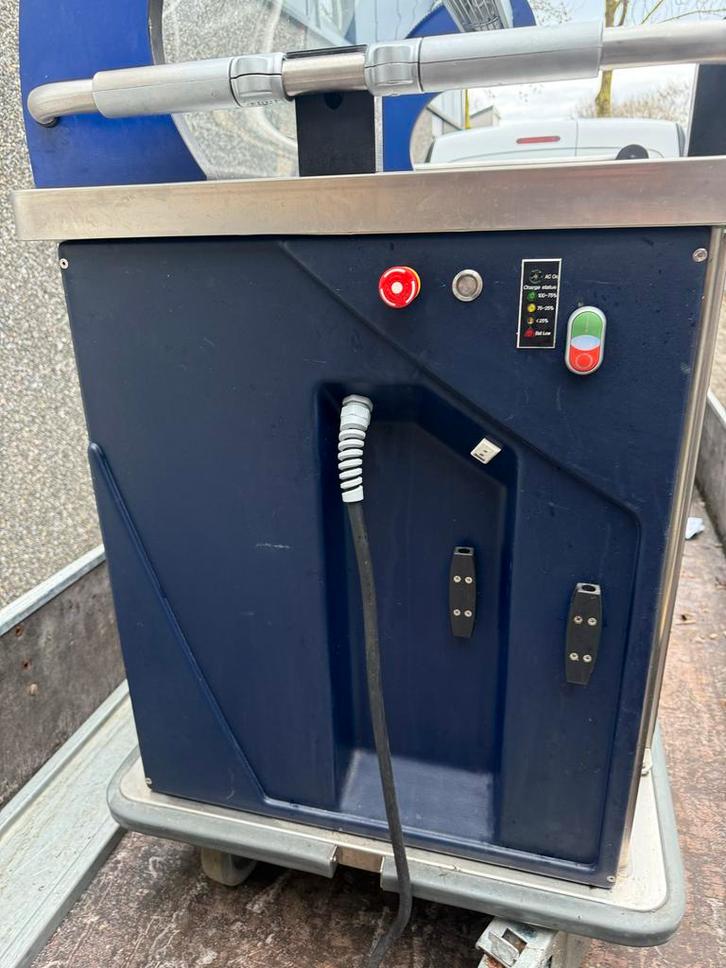 Mobiele Verkoop Vitrine, Witgoed en Apparatuur, Overige Witgoed en Apparatuur, Gebruikt, Ophalen