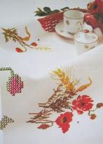 Borduurpatroon  Klaproos op kleed   nr 8242, Verzenden, Nieuw, Handborduren, Patroon