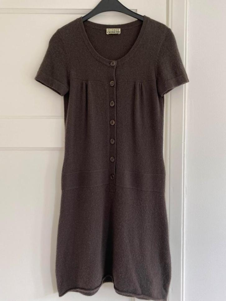 Closed jurk 100 % cashmere M, Kleding | Dames, Jurken, Zo goed als nieuw, Maat 38/40 (M), Bruin, Ophalen