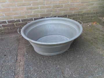 GROTE ZINKEN TEIL (VINTAGE / DECORATIE) MAAT 75  beschikbaar voor biedingen