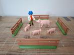 Playmobil boer met varken, drie biggen en vier hekjes, Ophalen of Verzenden, Zo goed als nieuw